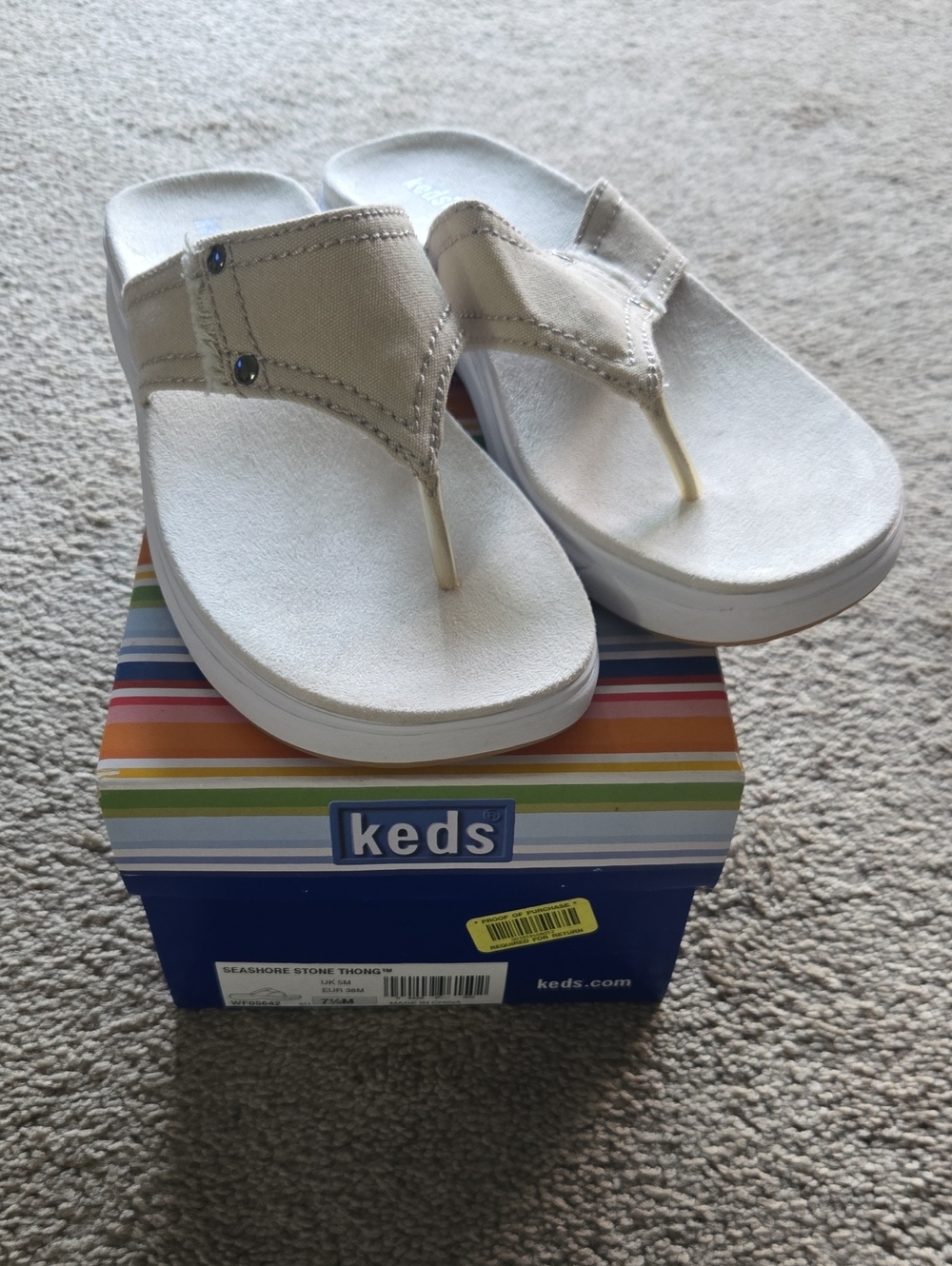 Women's Keds Beige Thong Sandals Size 7.5